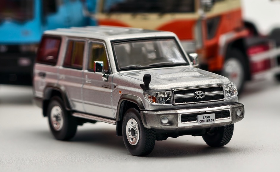 Toyota Land Cruiser 76