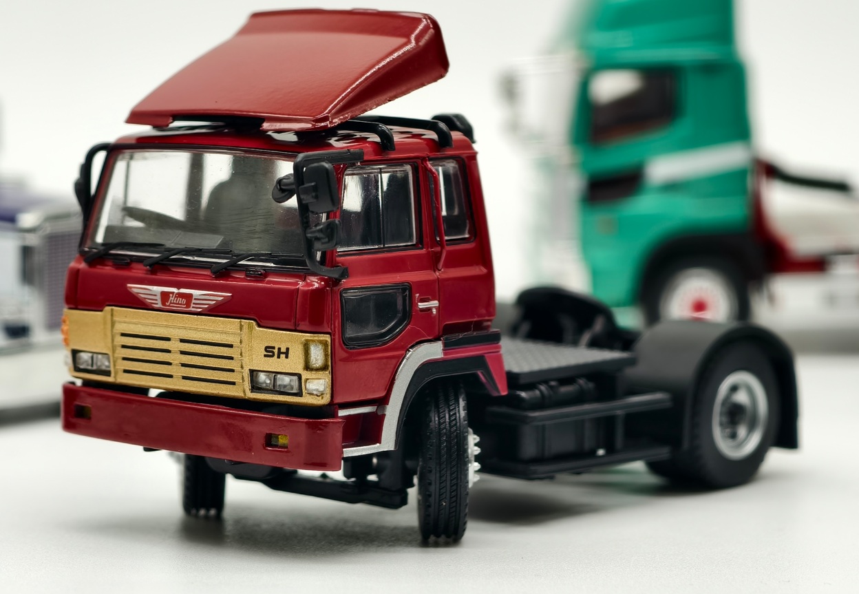 Hino Super Dolphine Cab