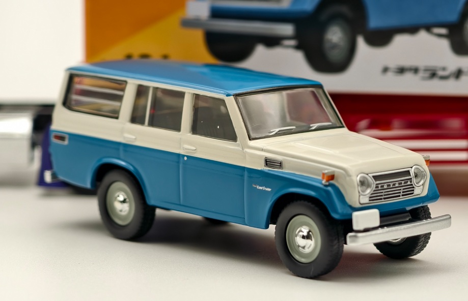 Toyota Land Cruiser FJ56