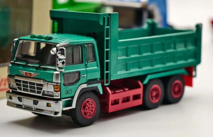 Hino Super Dolphine Yanagihara Green