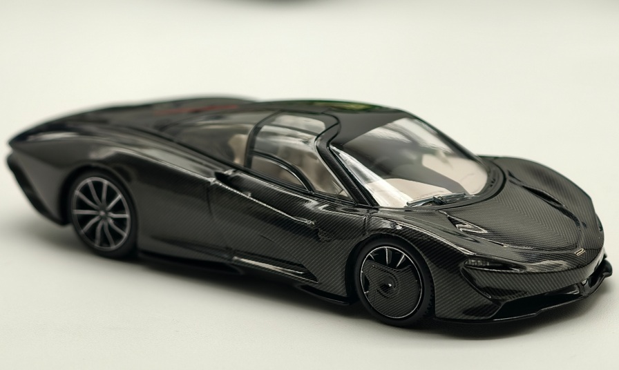 McLaren Speedtail Black Carbon