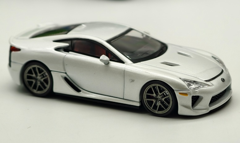 Lexus LFA Pearl White