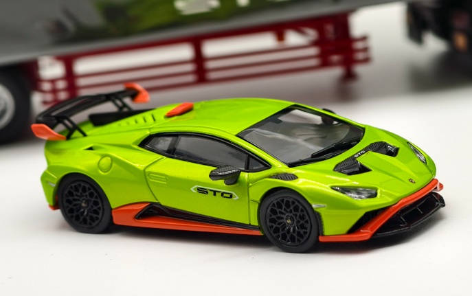 Lamborghini Huracan STO Green