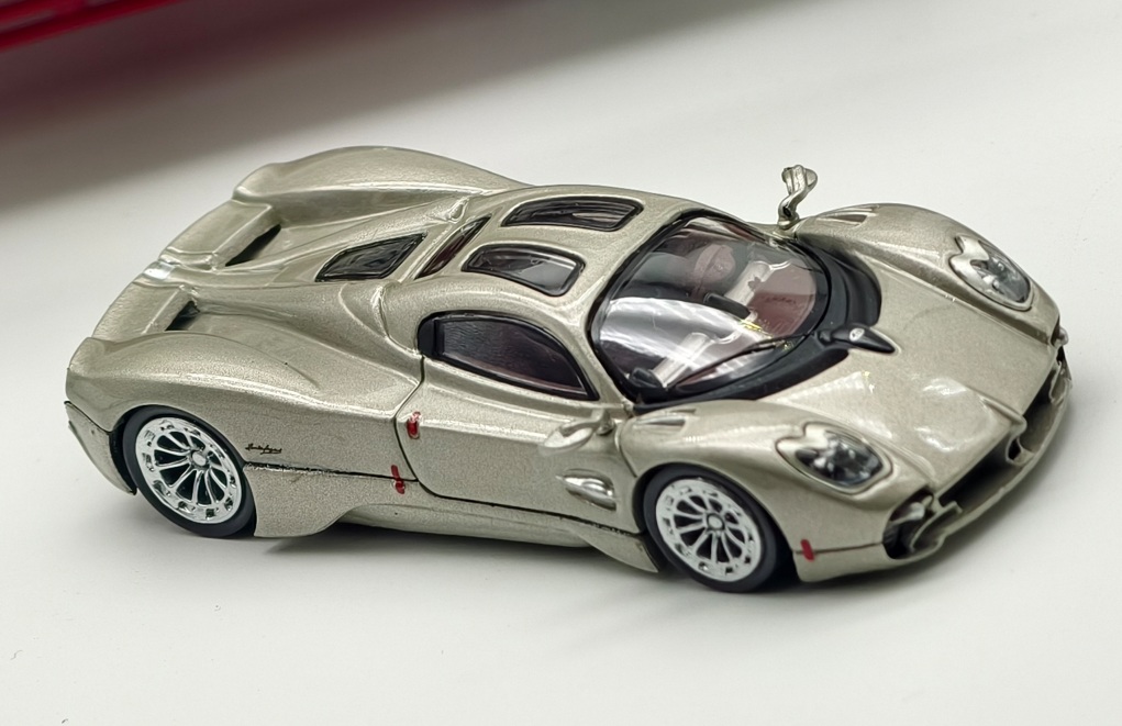 Pagani Utopia Beige