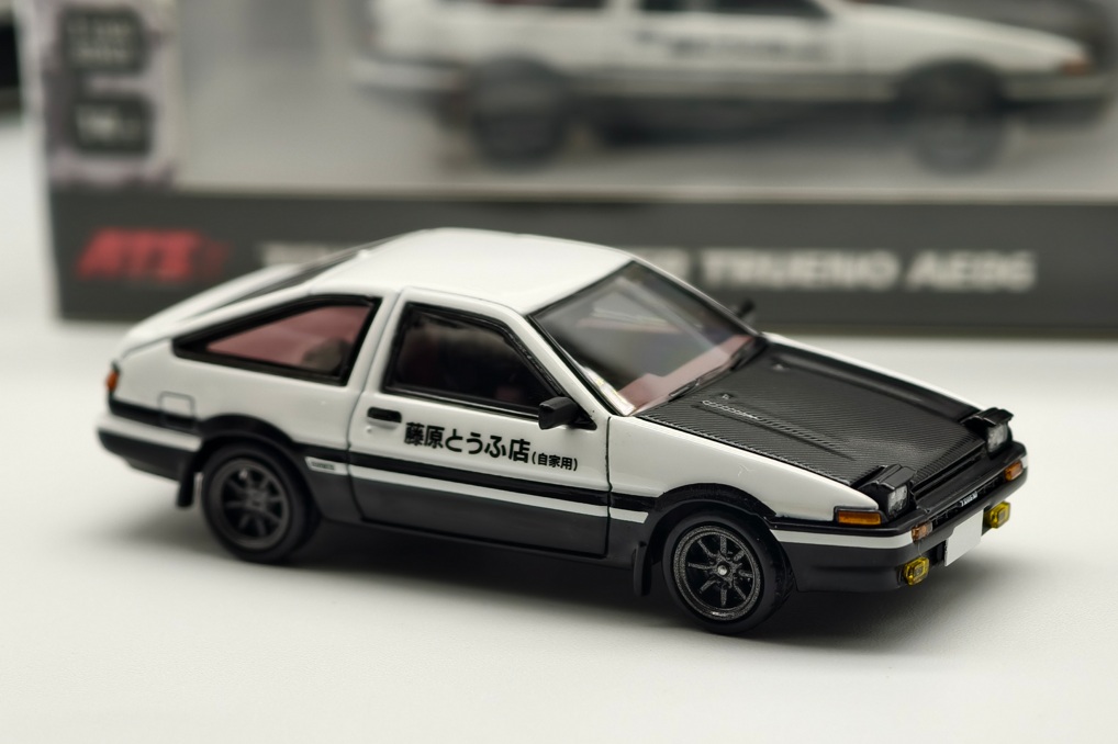 Toyota  Sprinter Trueno AE86 Initial D Carbon Hood